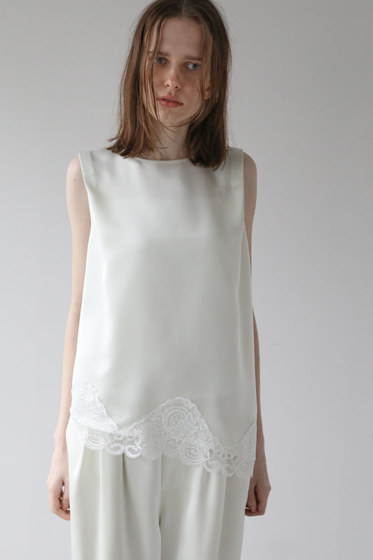 サテンレーストップス【WHITE】