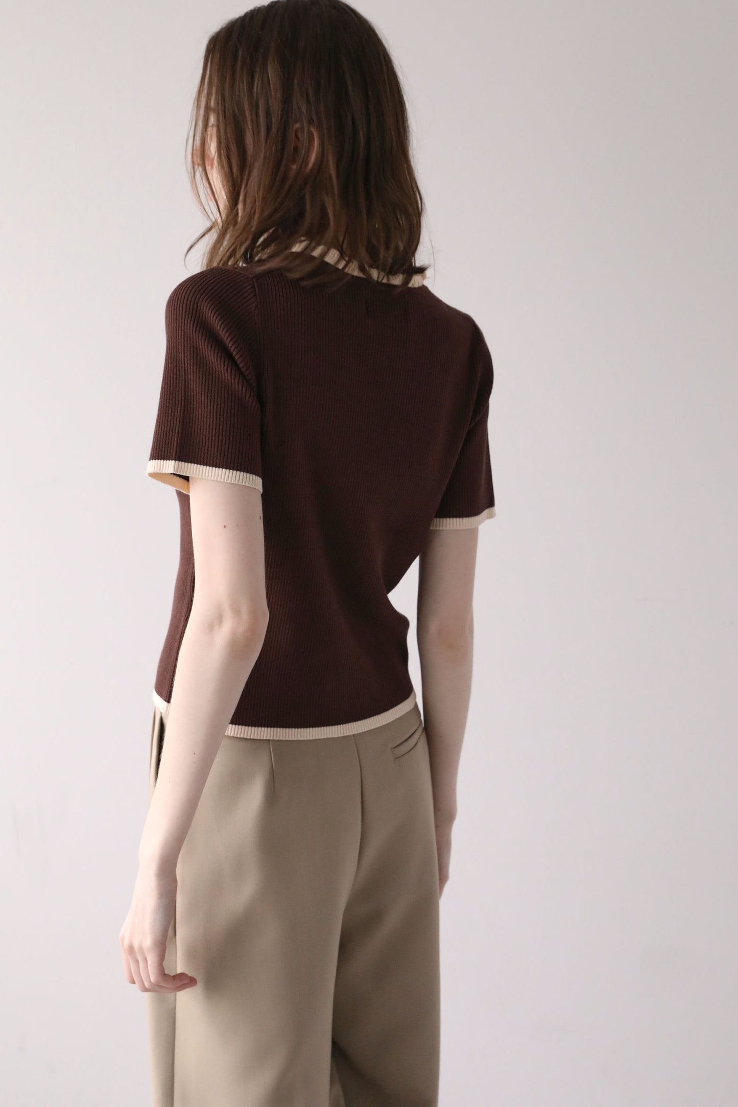 ハーフスリーブフリルニット【BROWN】