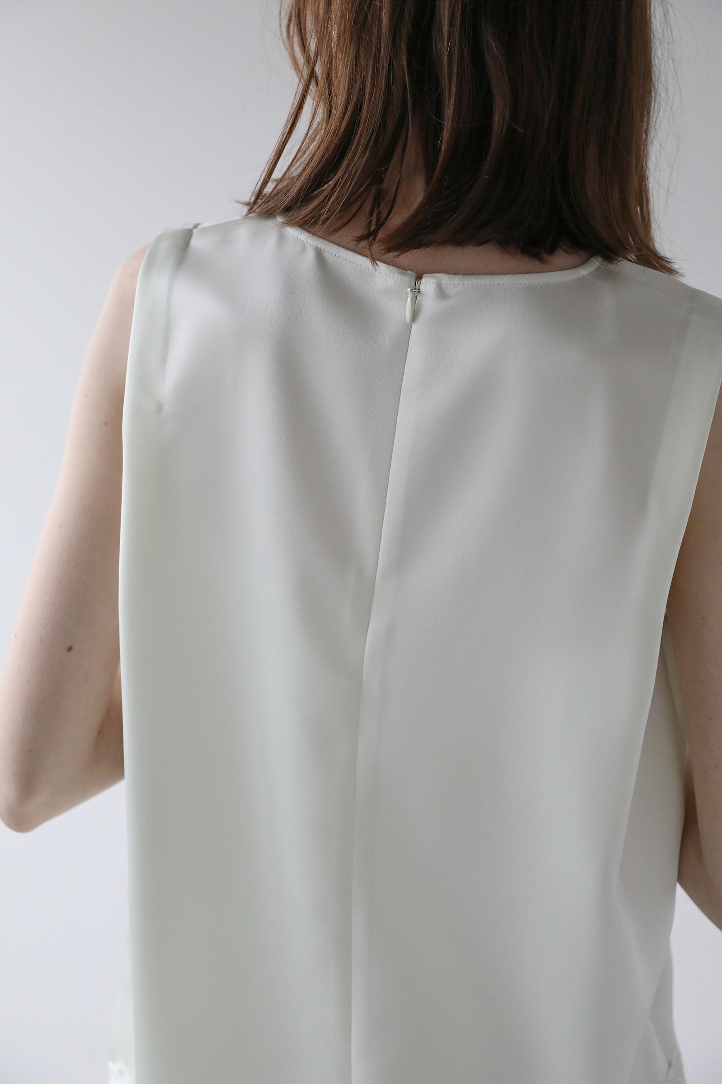 サテンレーストップス【WHITE】