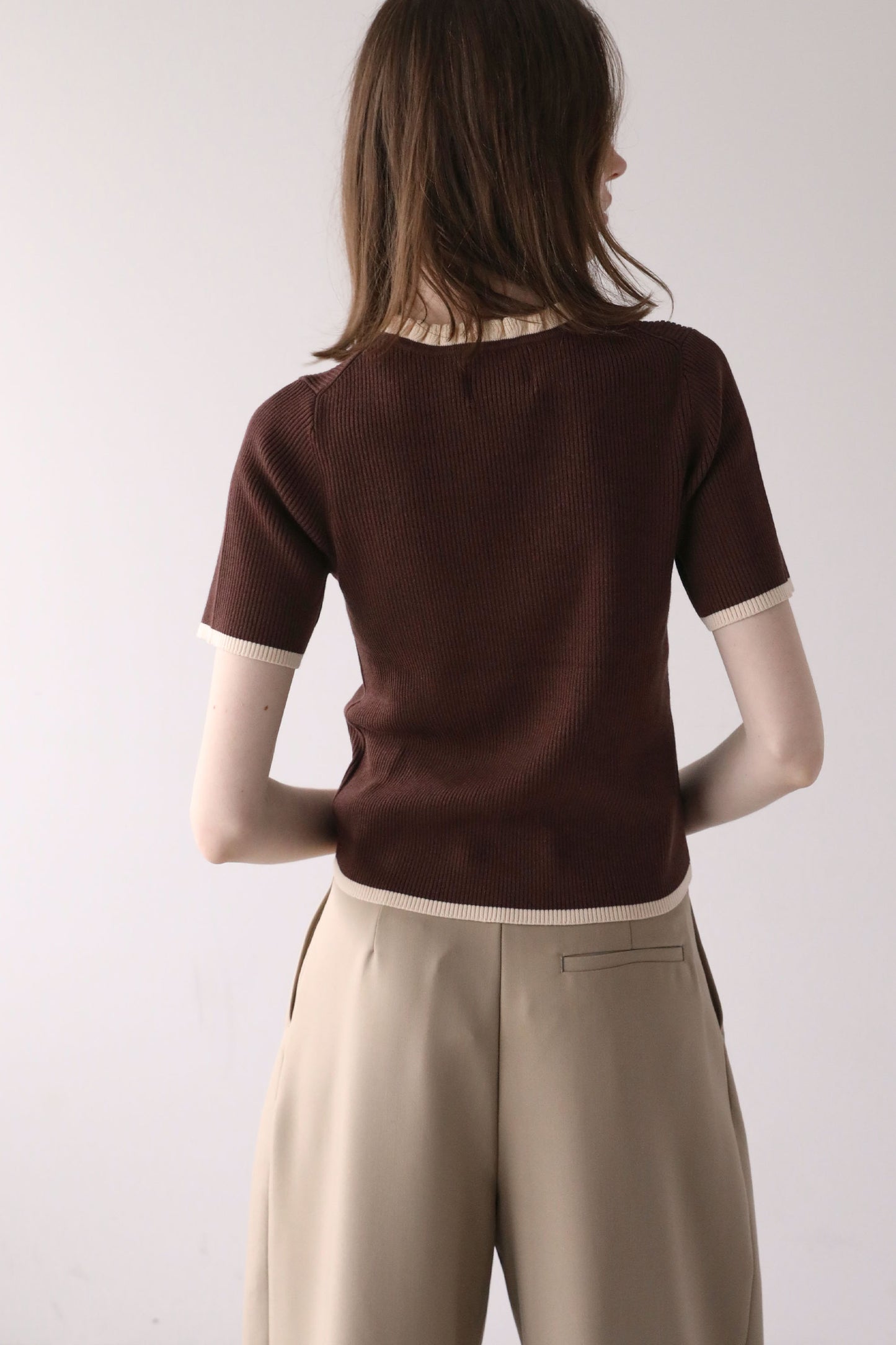 ハーフスリーブフリルニット【BROWN】