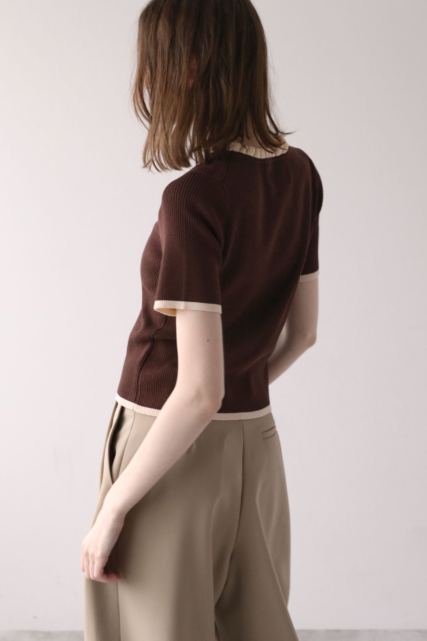 ハーフスリーブフリルニット【BROWN】