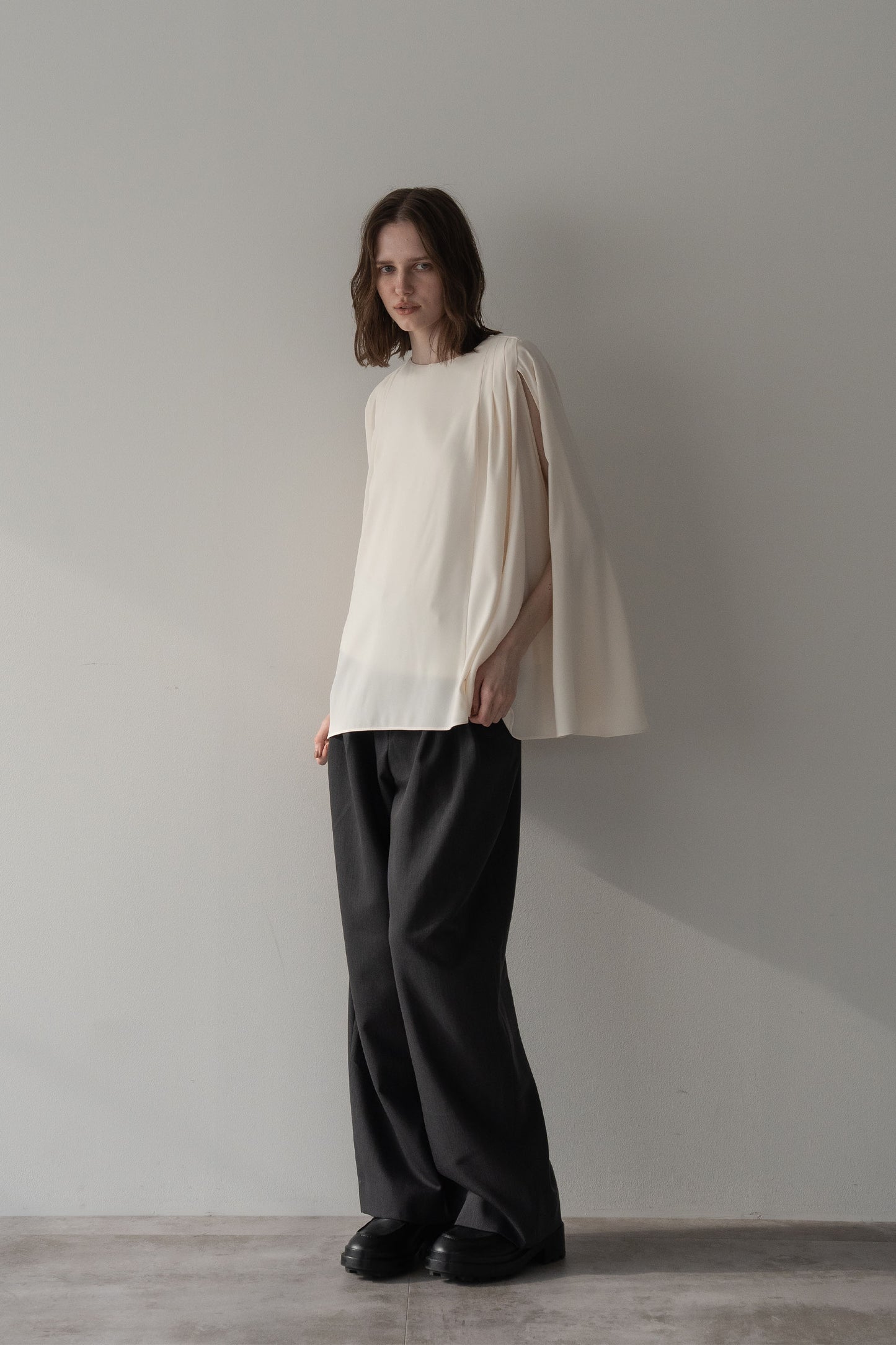 ポンチョブラウス【WHITE】