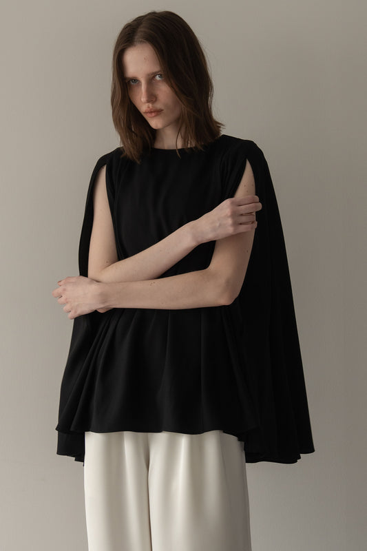 ポンチョブラウス【BLACK】