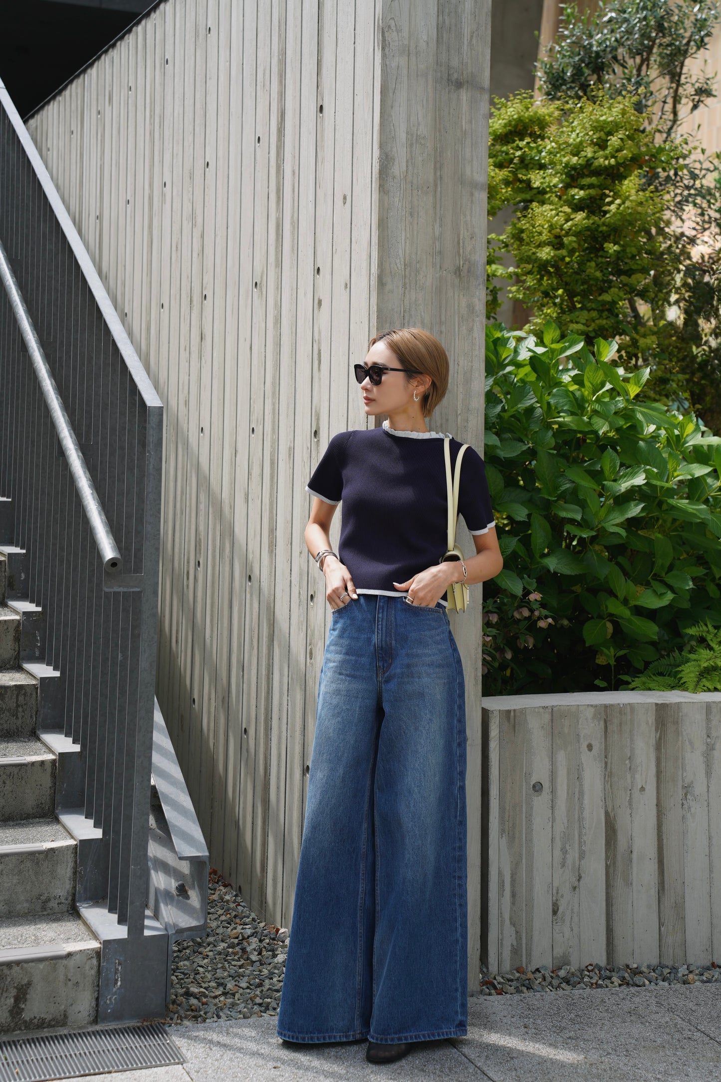 ハーフスリーブフリルニット【NAVY】