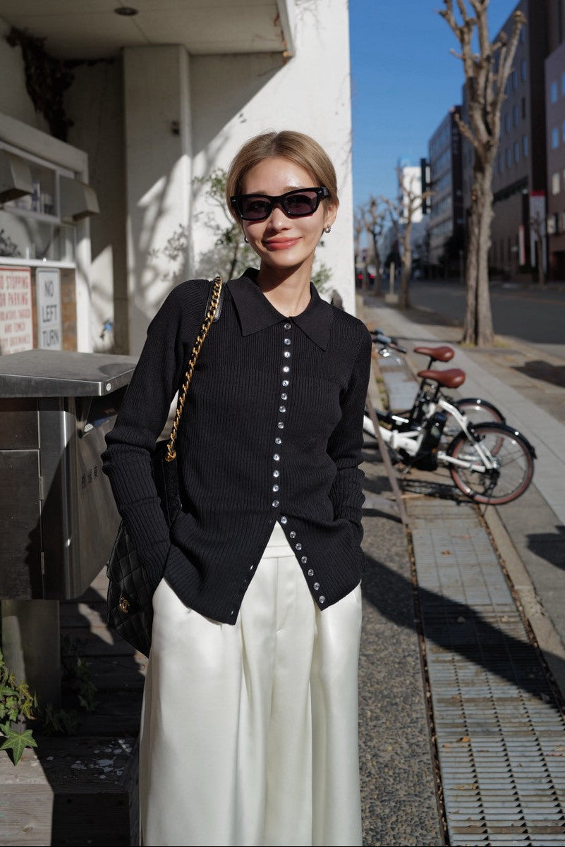 新品　ELLIE ボタンポロニット ブラック ボタンポロニット【BLACK】 – ELLIE