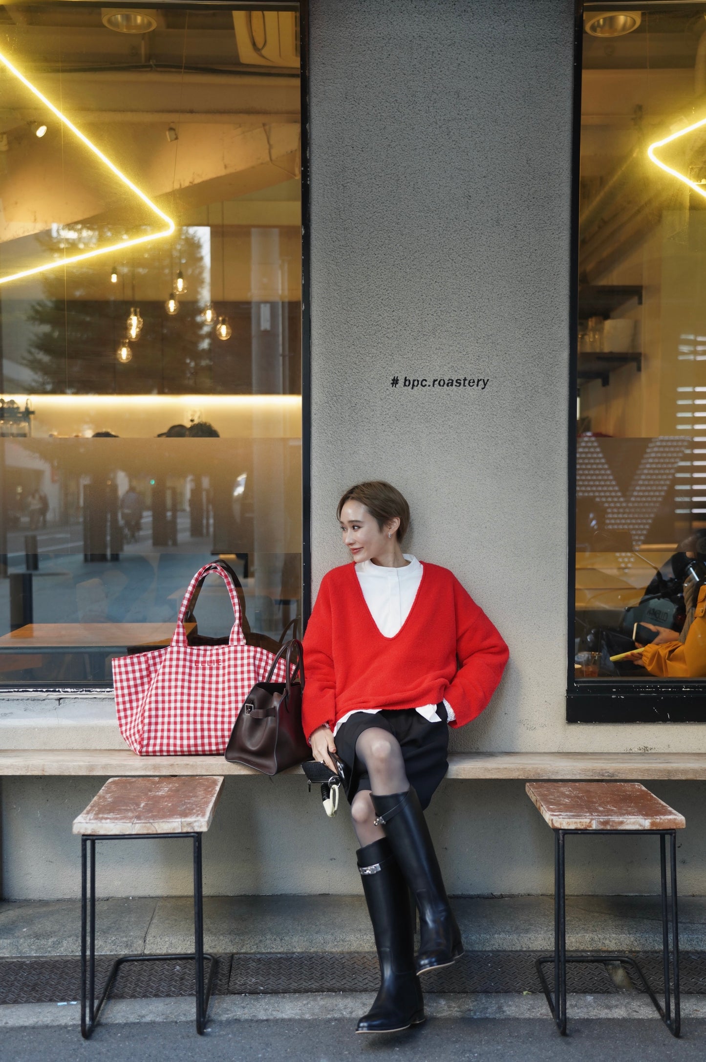 Vネックブークレニット【RED】