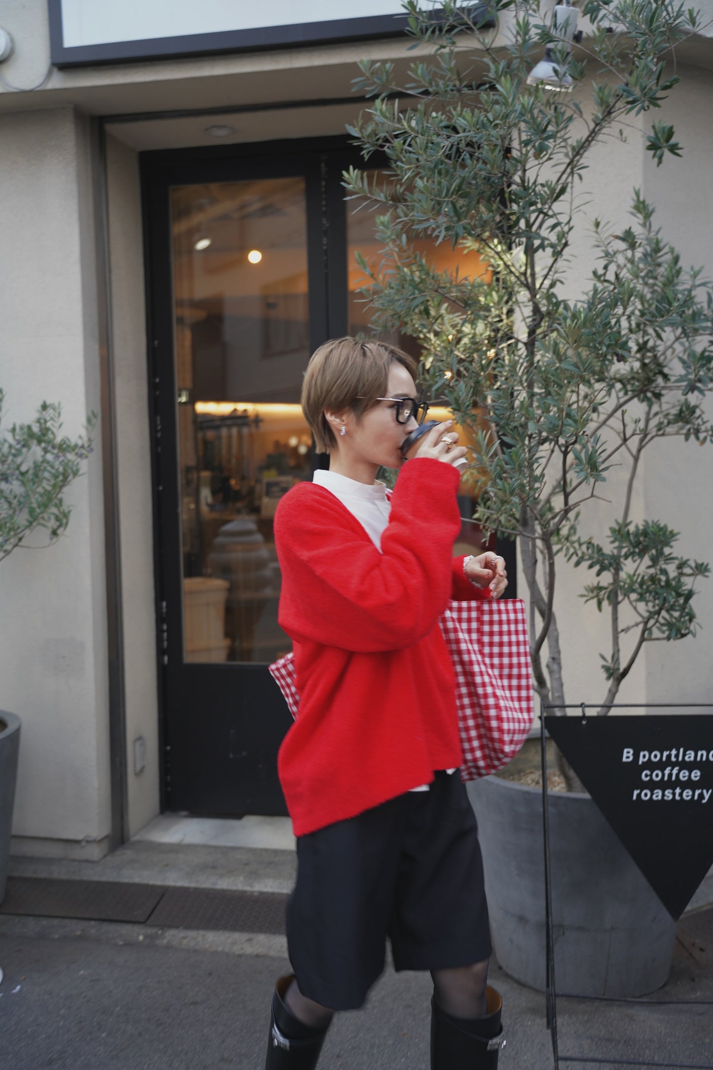 Vネックブークレニット【RED】