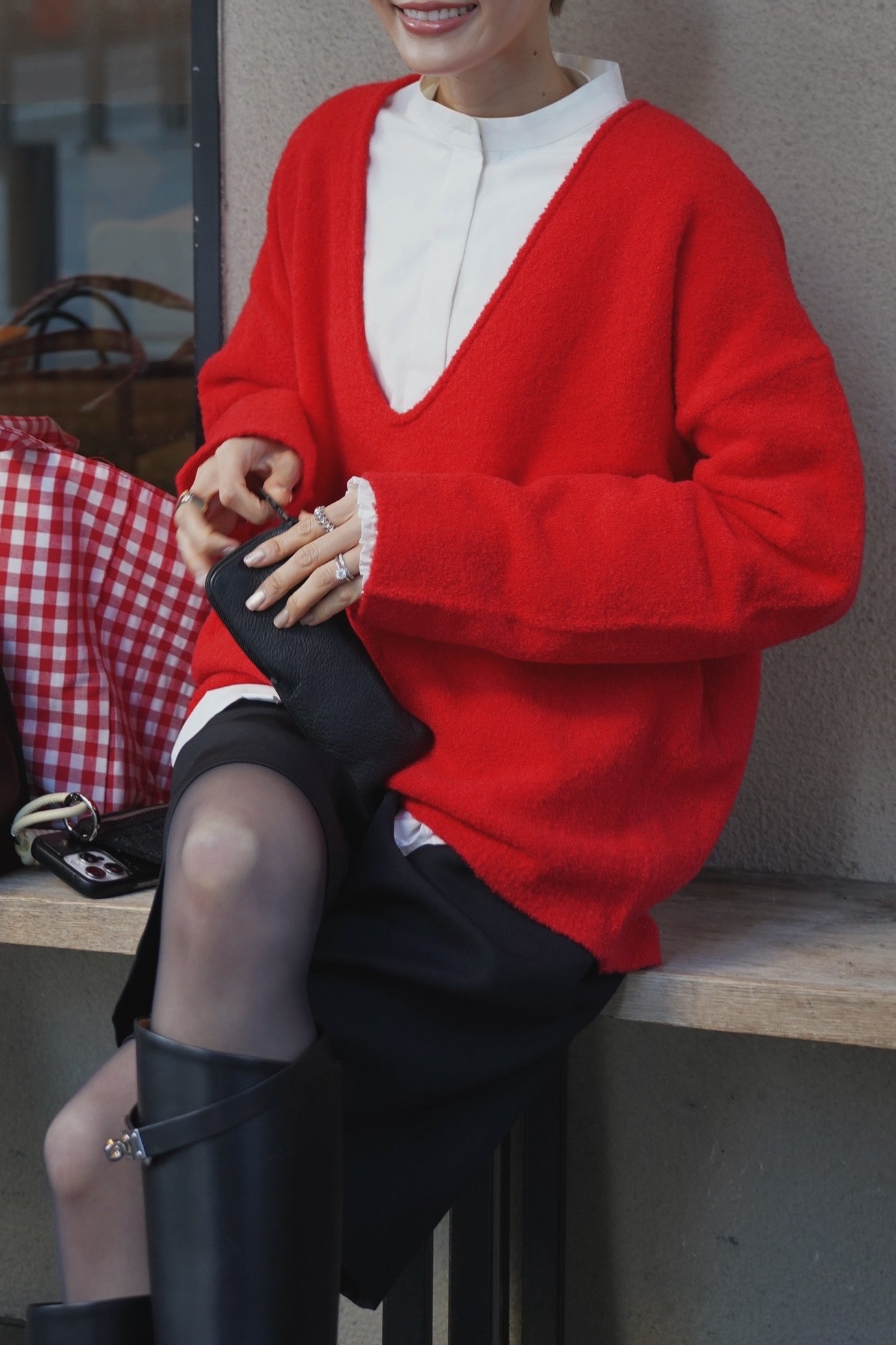 Vネックブークレニット【RED】