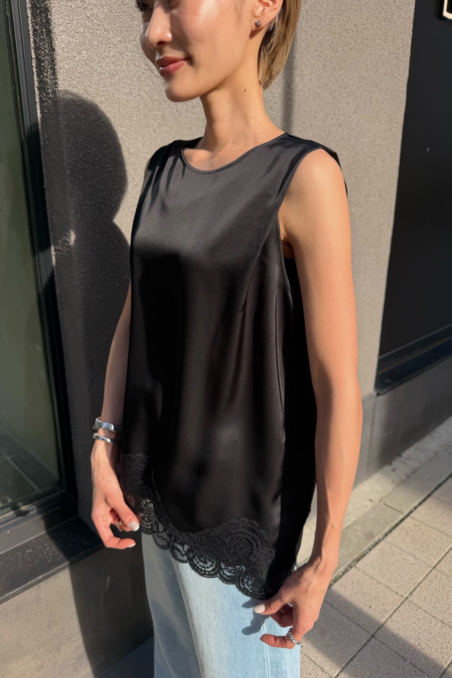 サテンレーストップス【BLACK】