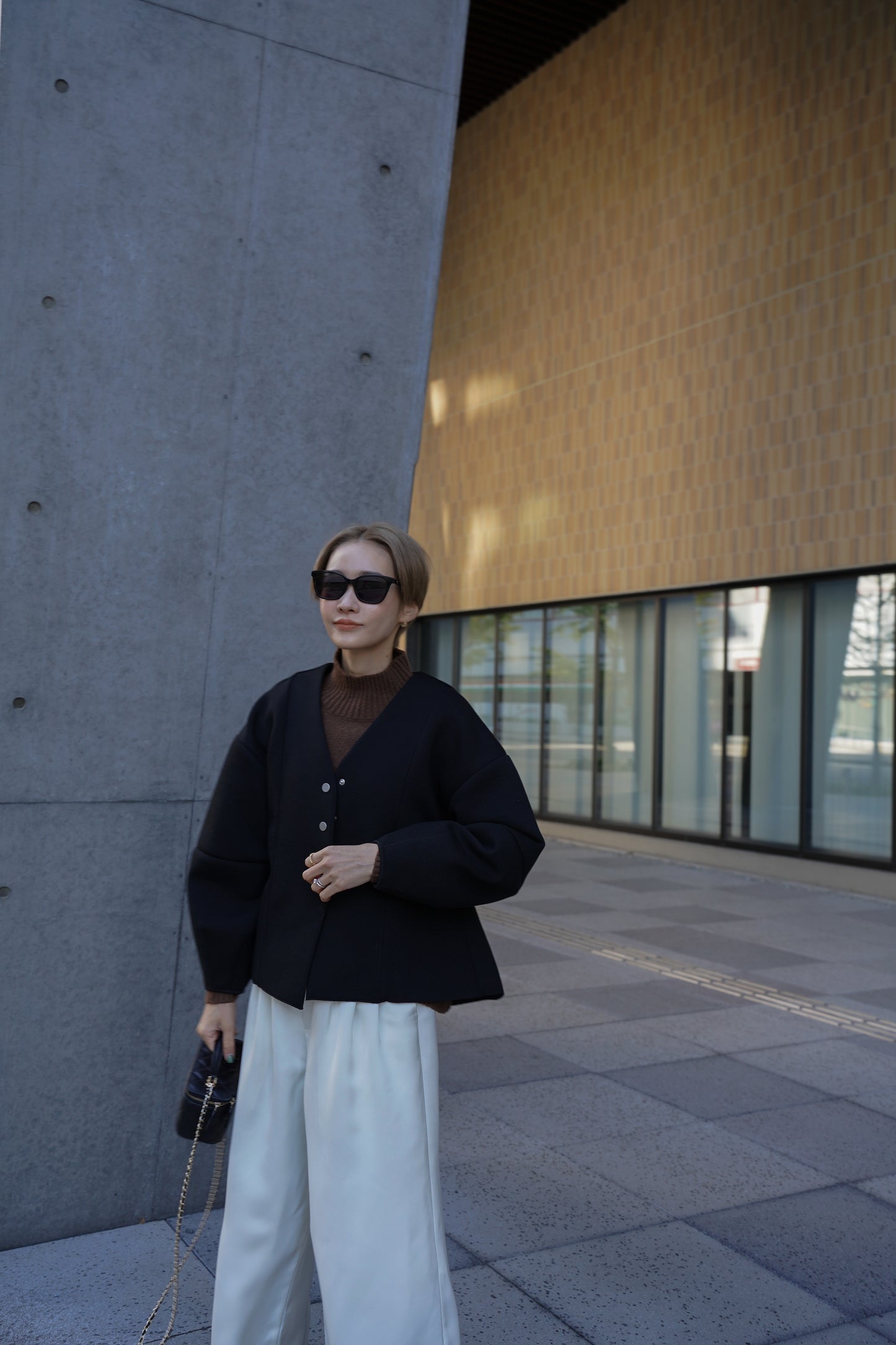 バックフリルアウター【BLACK】