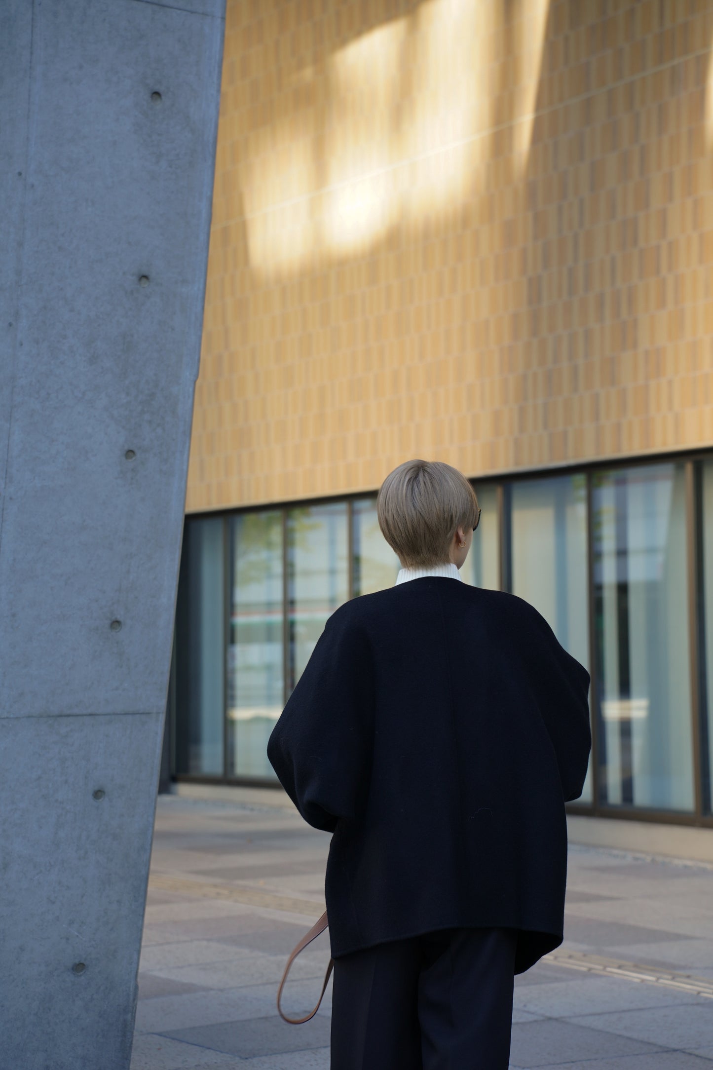 【予約販売1月下旬配送】 SUPER140ショートリバーコート【BLACK】