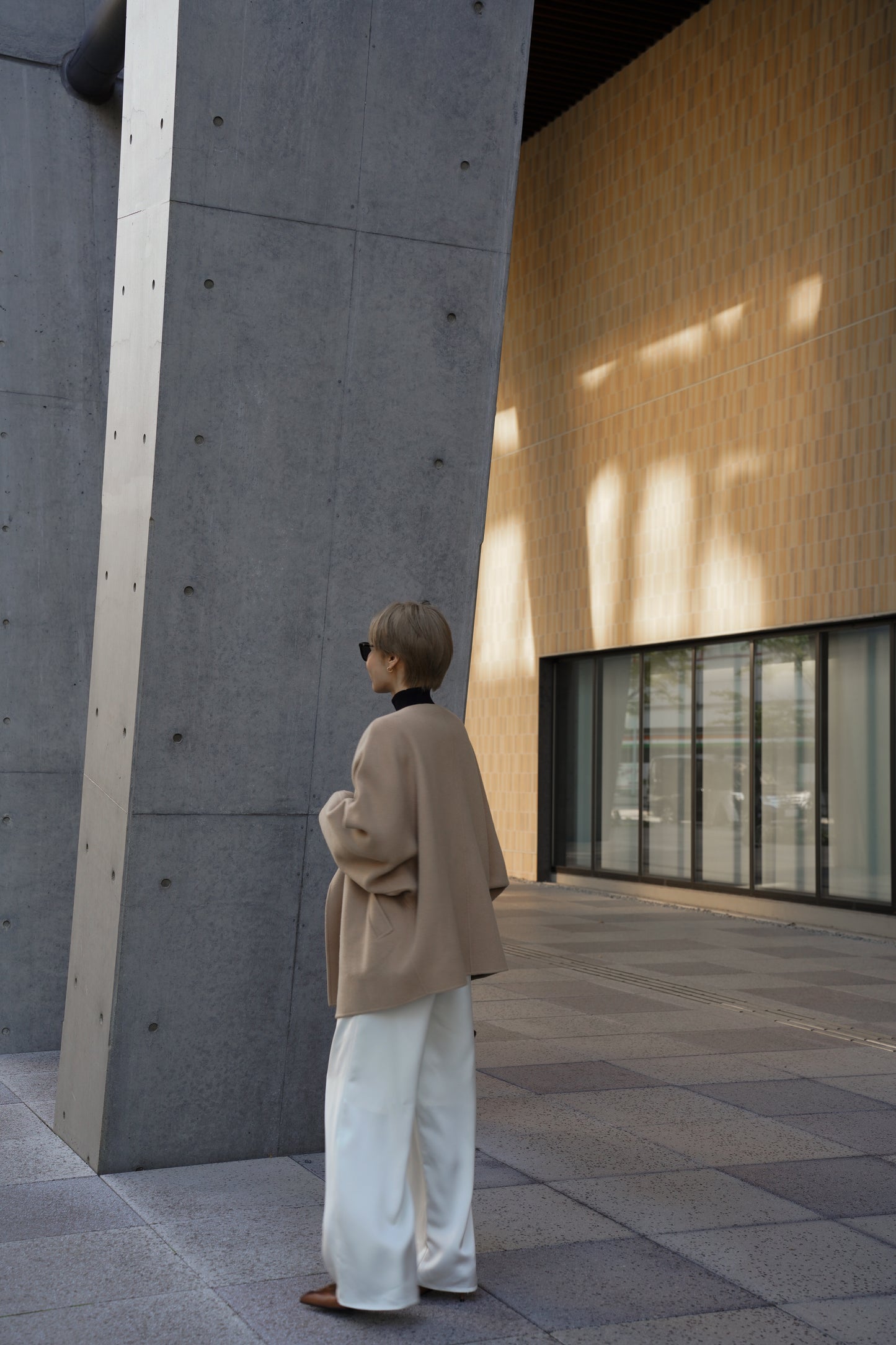 【予約販売1月下旬配送】SUPER140ショートリバーコート【BEIGE】