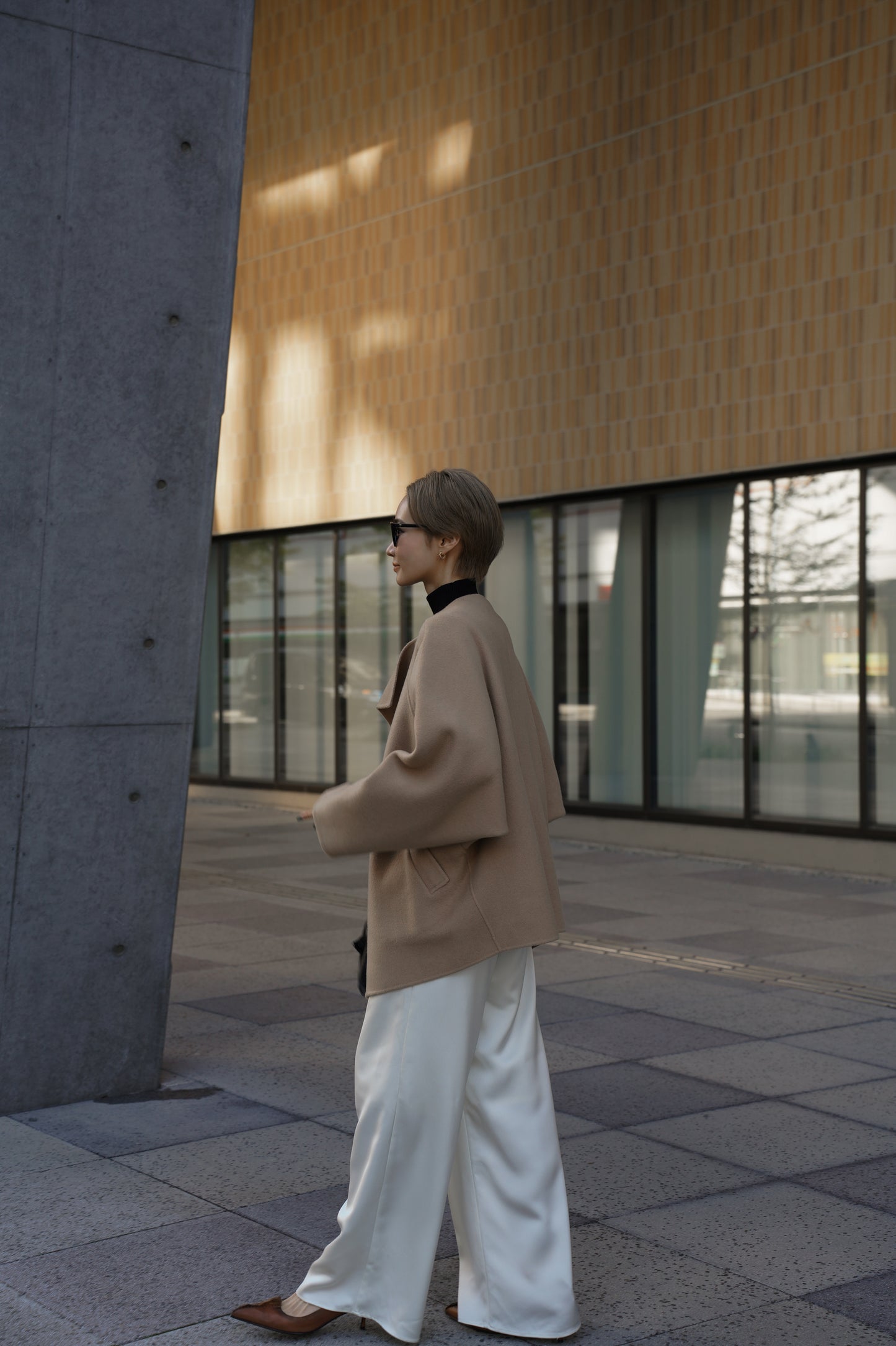 【予約販売1月下旬配送】SUPER140ショートリバーコート【BEIGE】