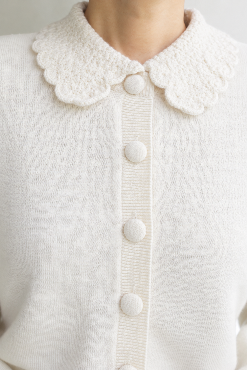 ペタルカラーニットカーディガン【WHITE】