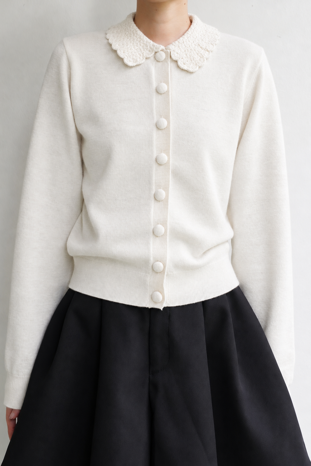 ペタルカラーニットカーディガン【WHITE】